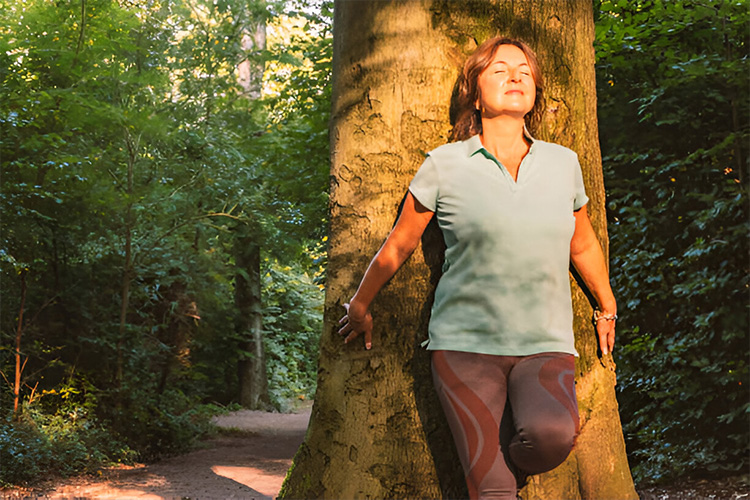 خودمراقبتی شامل مجموعه‌ای از رفتارهای فردی با تکیه بر دانش و مهارت هر شخص است.